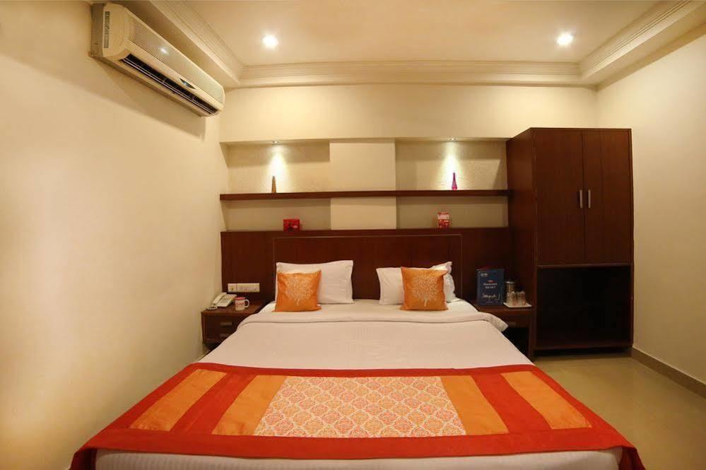 Oyo Rooms Mahanadu Road Extension Vijayawāda المظهر الخارجي الصورة